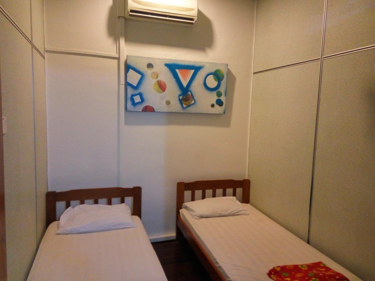 Discovery Cafe And Guesthouse Malacca Ngoại thất bức ảnh